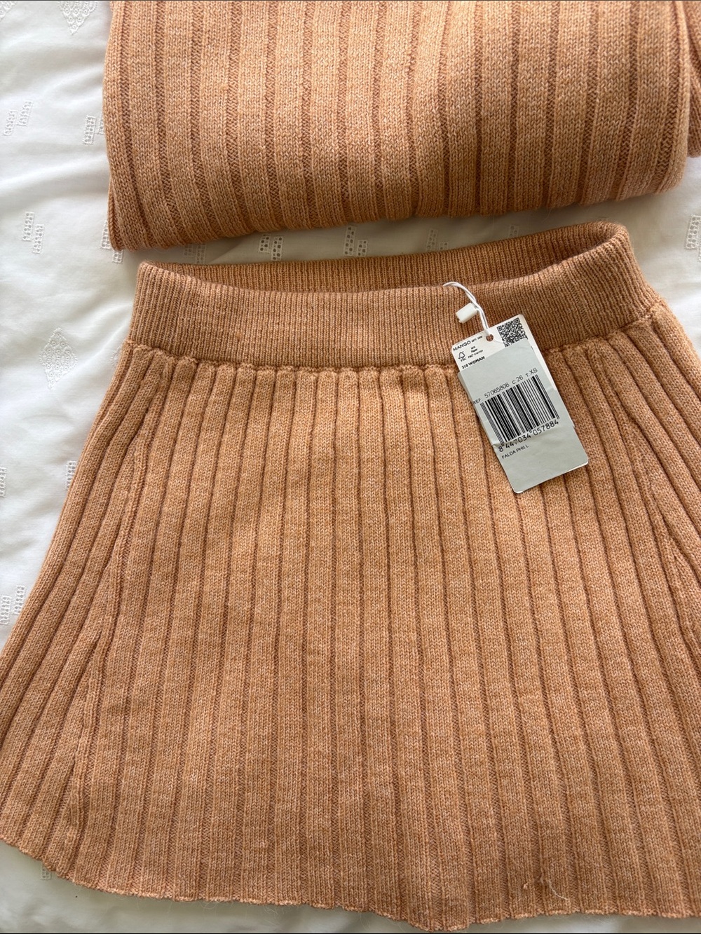 NWT Ribbed Two Piece Set - Picture 12 of 16